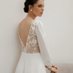 Minimalist long sleeve wedding dress made of chiffon, low back rustic wedding dress – Natalia