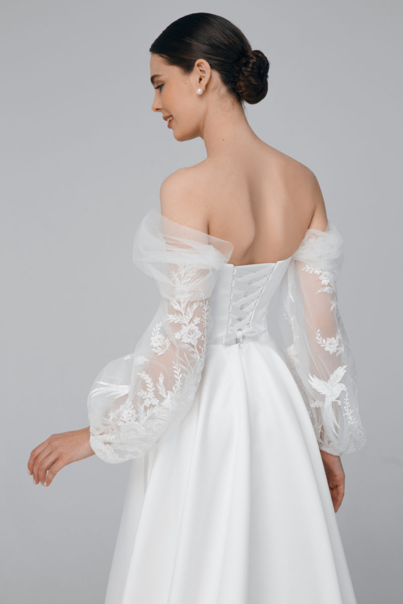 Off-The-Shoulder Satin Wedding Dresses Split Front