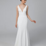 Open back simple wedding dress, minimalist backless mermaid wedding dress, bridal gown – Claudia