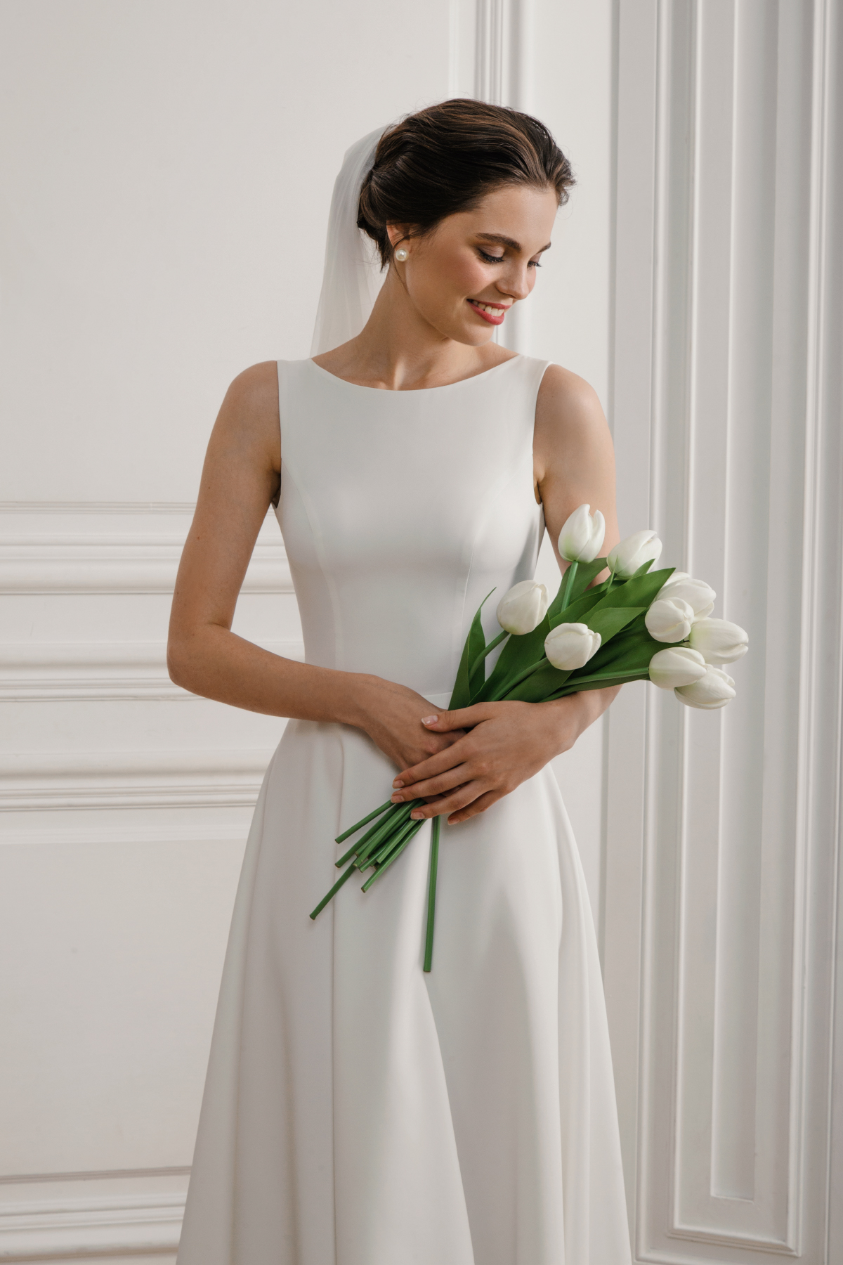 Satin corset wedding dress with slit – Kristen • Piondress