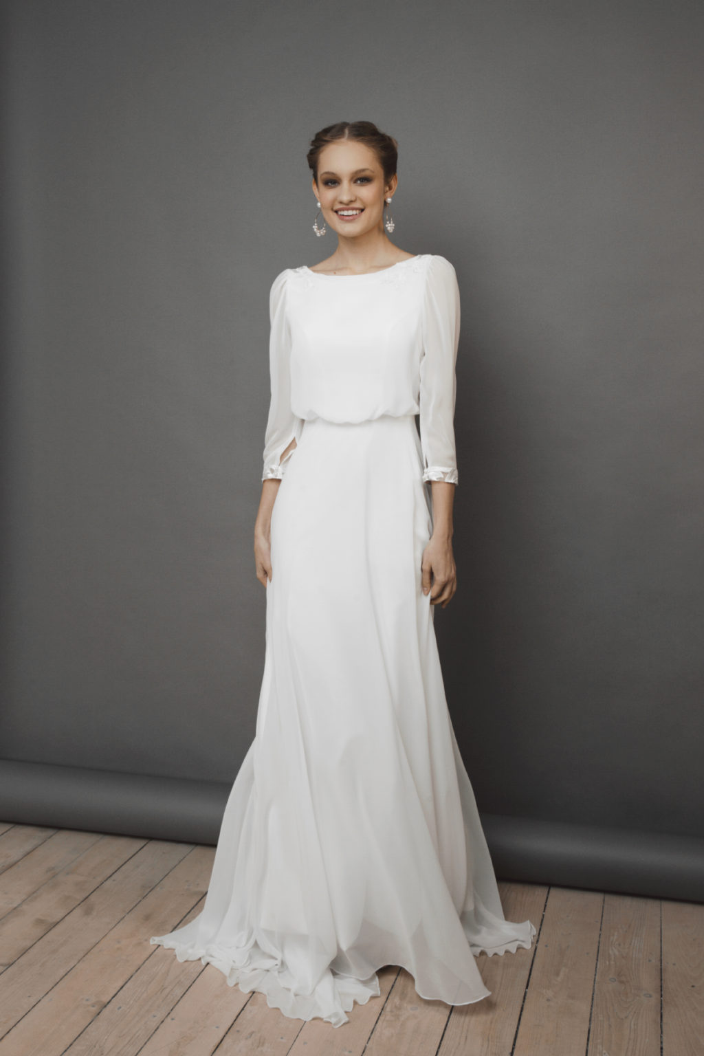 Elegant chiffon wedding dress – Odetta • Piondress