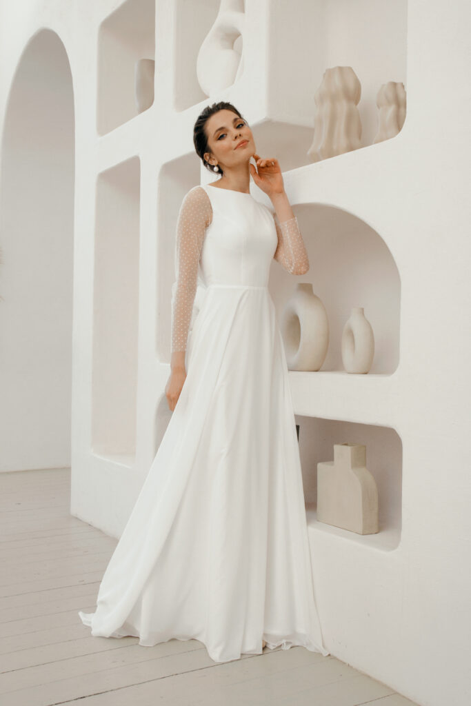 Simple and minimalist wedding dresses